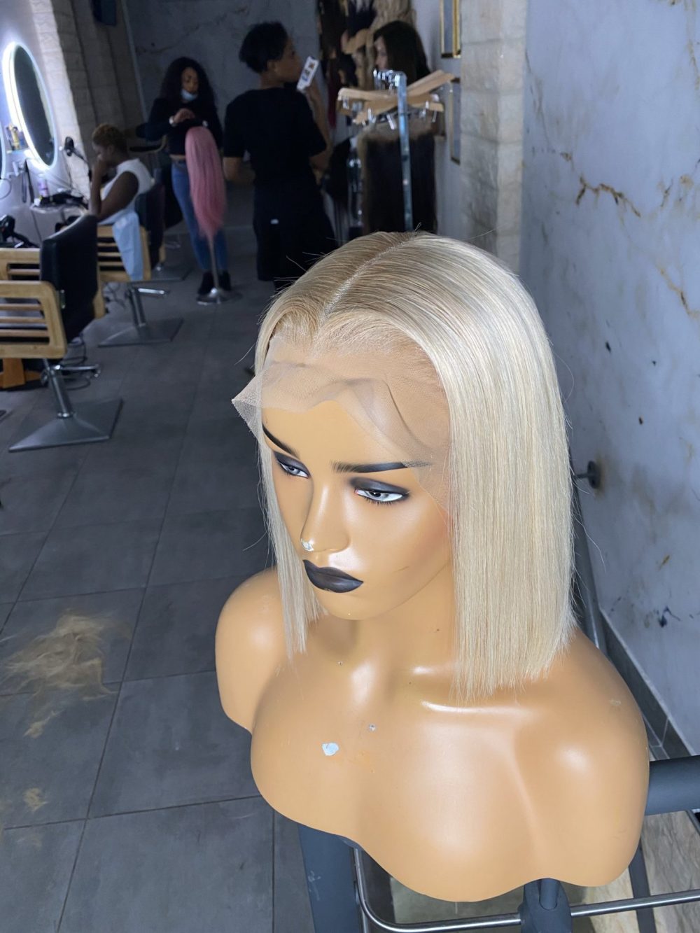 Light Blonde Bob – Image 2